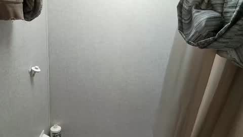 Snapshot of brushsquach chatting on 03.06.25 Steve... aka SkinnieDippin aka TimberTramp online show from 03.06.25