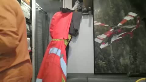 Snapshot of brushsquach chatting on 01.06.26 Steve... aka SkinnieDippin aka TimberTramp online show from 01.06.26