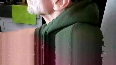 Snapshot of brushsquach chatting on 02.01.26 Steve... aka SkinnieDippin aka TimberTramp online show from 02.01.26