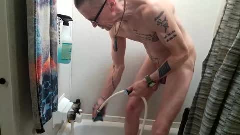 Snapshot of brushsquach chatting on 03.17.26 Steve... aka SkinnieDippin aka TimberTramp online show from 03.17.26