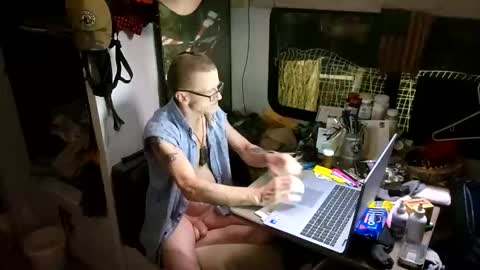 Snapshot of brushsquach chatting on 04.06.26 Steve... aka SkinnieDippin aka TimberTramp online show from 04.06.26