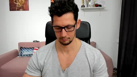 Brutus K online show from 01.03.25