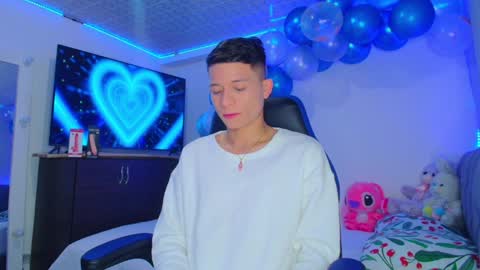 BRYAM INDEPENDENT MODEL online show from 01.16.25