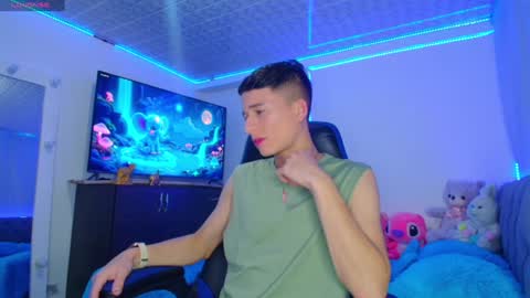 BRYAM INDEPENDENT MODEL online show from 01.21.25