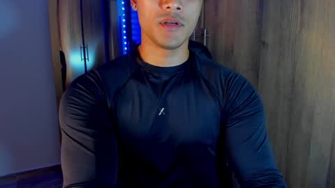 Snapshot of bryan_boy_ chatting on 01.15.25 bryan online show from 01.15.25