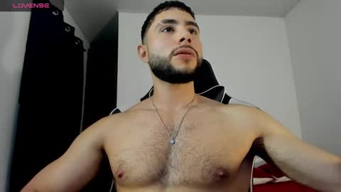 Snapshot of bryan_oficials chatting on 01.12.26 bryan_oficials online show from 01.12.26