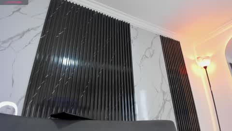 Bryxon  online show from 01.12.25