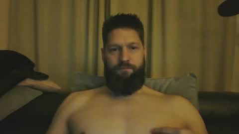 bubblebee1982 online show from 12.22.24