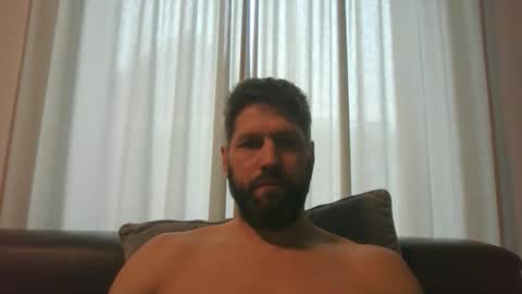 bubblebee1982 online show from 11.28.25