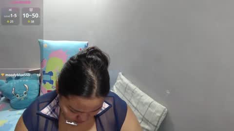 Snapshot of bubblebuttpinay chatting on 03.05.25 Sunshine online show from 03.05.25