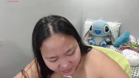 Snapshot of bubblebuttpinay chatting on 10.12.25 Sunshine online show from 10.12.25