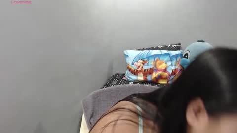 Snapshot of bubblebuttpinay chatting on 12.02.25 Sunshine online show from 12.02.25