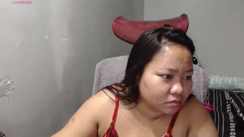 Snapshot of bubblebuttpinay chatting on 02.02.26 Sunshine online show from 02.02.26