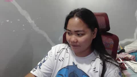 Snapshot of bubblebuttpinay chatting on 04.15.26 Sunshine online show from 04.15.26