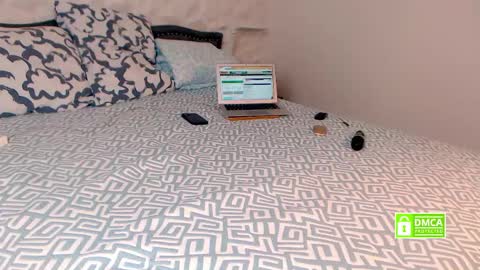 Nylon queen  genuine model who bring pantyhose on chaturbate for first time   the others just copy my room for money  online show from 02.26.26