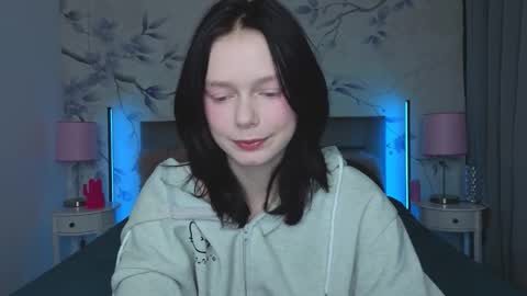 Leona online show from 02.06.26