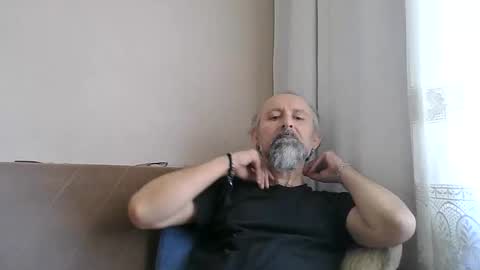 Snapshot of buckwessle chatting on 04.30.26 Buck Wessle online show from 04.30.26