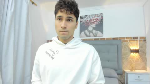 Snapshot of buddy_whitte chatting on 01.24.25 Buddy Whitte online show from 01.24.25