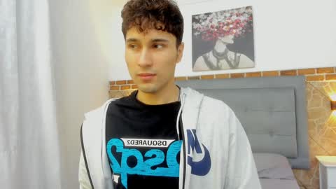 Snapshot of buddy_whitte chatting on 01.30.25 Buddy Whitte online show from 01.30.25