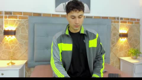 Snapshot of buddy_whitte chatting on 02.21.25 Buddy Whitte online show from 02.21.25