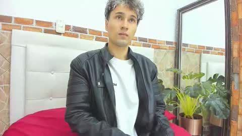 Snapshot of buddy_whitte chatting on 09.12.25 Buddy Whitte online show from 09.12.25