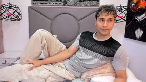 Snapshot of buddy_whitte chatting on 11.10.25 Buddy Whitte online show from 11.10.25