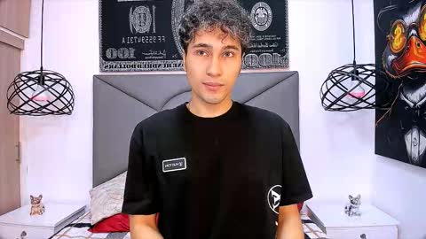 Snapshot of buddy_whitte chatting on 12.17.25 Buddy Whitte online show from 12.17.25