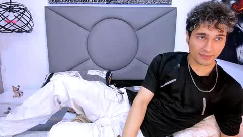 Snapshot of buddy_whitte chatting on 01.15.26 Buddy Whitte online show from 01.15.26