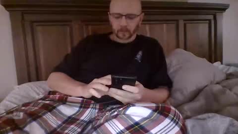 Snapshot of bueff chatting on 05.02.26 bueff online show from 05.02.26