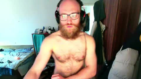 Snapshot of buhalteris chatting on 05.28.26 Lukas online show from 05.28.26