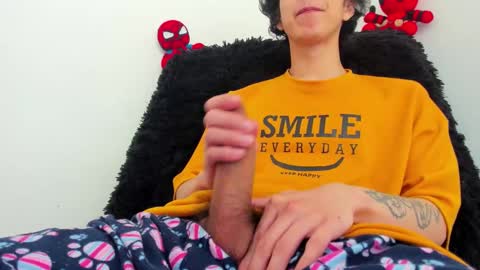 Snapshot of bumblubee chatting on 01.25.25 Tonny online show from 01.25.25