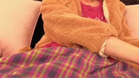 Snapshot of bumblubee chatting on 10.23.25 Tonny online show from 10.23.25