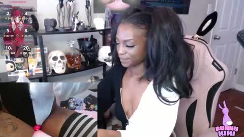 Snapshot of bunniikimi chatting on 09.16.25 Bunnii Kimi online show from 09.16.25