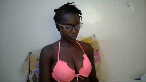 Snapshot of bunny_bliss1 chatting on 03.28.26 bunny_bliss1 online show from 03.28.26