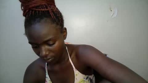 Snapshot of bunny_bliss1 chatting on 04.19.26 bunny_bliss1 online show from 04.19.26