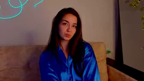 Snapshot of bunny_molly1 chatting on 07.15.26 Molly online show from 07.15.26