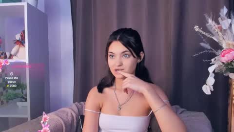 Aria online show from 11.23.25