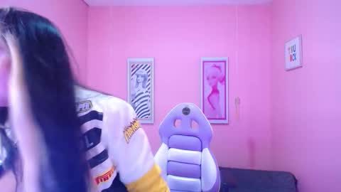 ... .          . ... online show from 01.15.26