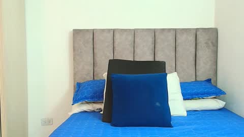 Snapshot of bunny_swtt chatting on 10.08.25 Carolina online show from 10.08.25