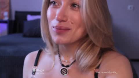 B U N N Y online show from 04.01.26