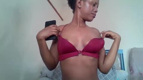 bunnydiva_ online show from 10.15.25