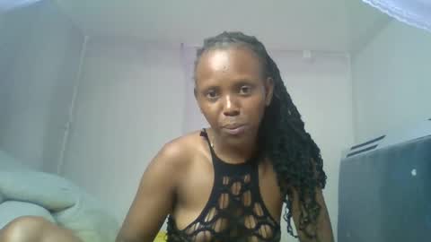 Snapshot of bunnydiva_ chatting on 04.22.26 bunnydiva_ online show from 04.22.26