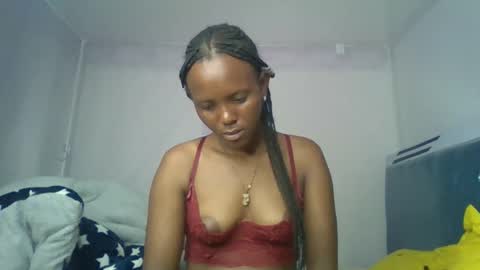 Snapshot of bunnydiva_ chatting on 05.17.26 bunnydiva_ online show from 05.17.26