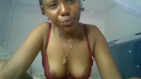 Snapshot of bunnydiva_ chatting on 05.22.26 bunnydiva_ online show from 05.22.26
