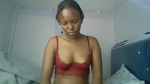 Snapshot of bunnydiva_ chatting on 05.27.26 bunnydiva_ online show from 05.27.26