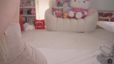 Stella online show from 01.04.25