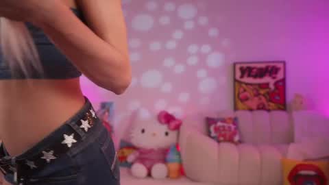 Stella online show from 04.15.26