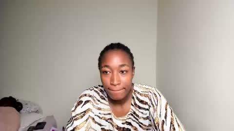 Snapshot of bunnygurl_ chatting on 11.09.25 bunnygurl online show from 11.09.25