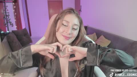 Im Val Welcome to my room My instagram Bubble cosmic online show from 01.16.25