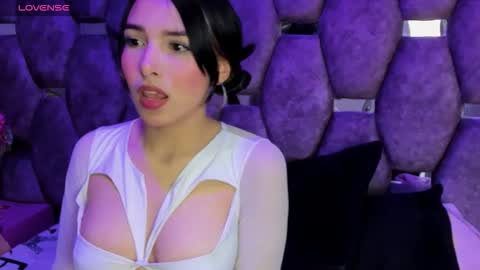 burbuja pink  online show from 03.18.26